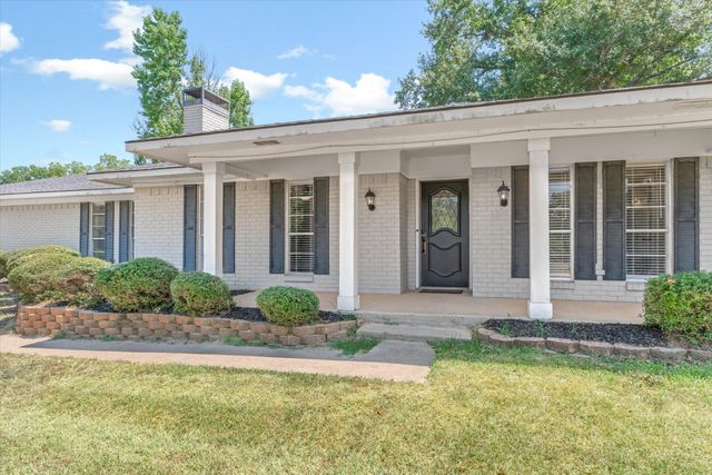 1015 W College Street, Canton, TX 75103
