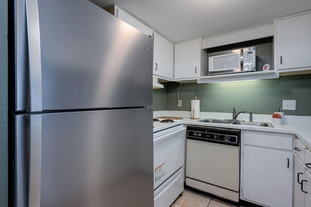 308 SW Miracle Strip Parkway 33B, Fort Walton Beach, FL 32548