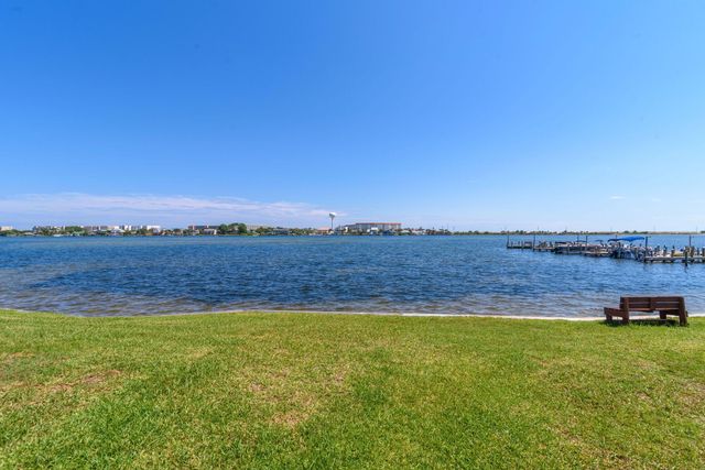 308 SW Miracle Strip Parkway 33B, Fort Walton Beach, FL 32548