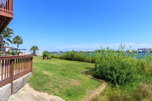 308 SW Miracle Strip Parkway 33B, Fort Walton Beach, FL 32548