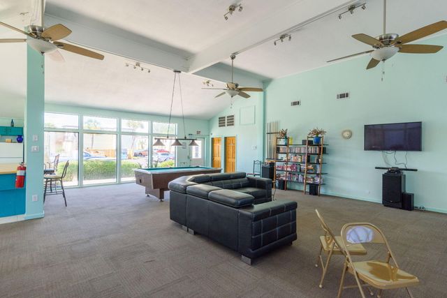 308 SW Miracle Strip Parkway 33B, Fort Walton Beach, FL 32548