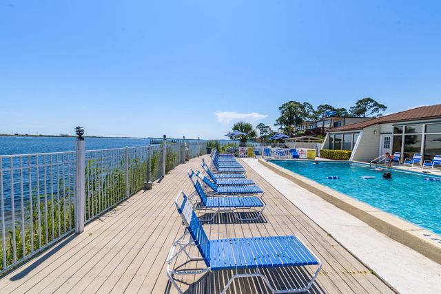 308 SW Miracle Strip Parkway 33B, Fort Walton Beach, FL 32548
