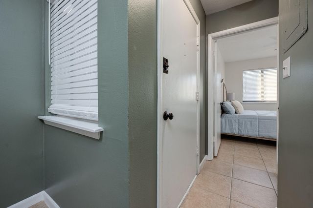 308 SW Miracle Strip Parkway 33B, Fort Walton Beach, FL 32548