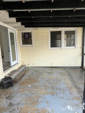 920 N Broadway Avenue, Springfield, MO 65802