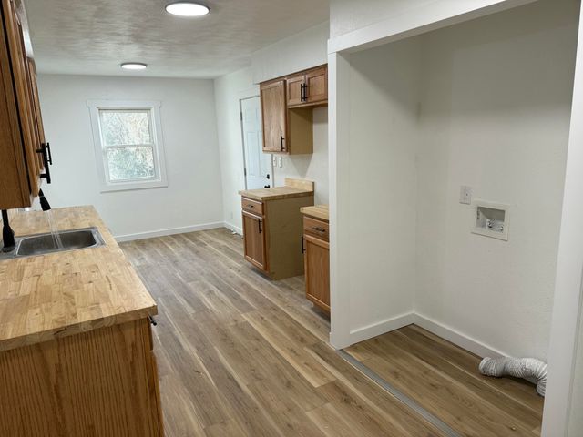 920 N Broadway Avenue, Springfield, MO 65802