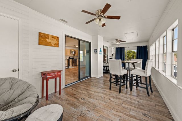 5221 River Ridge Street, Granbury, TX 76048