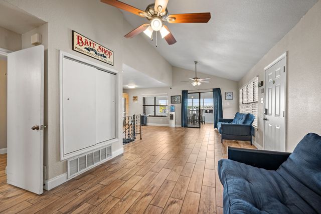 5221 River Ridge Street, Granbury, TX 76048