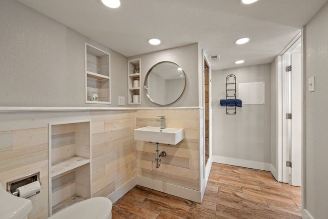 5221 River Ridge Street, Granbury, TX 76048