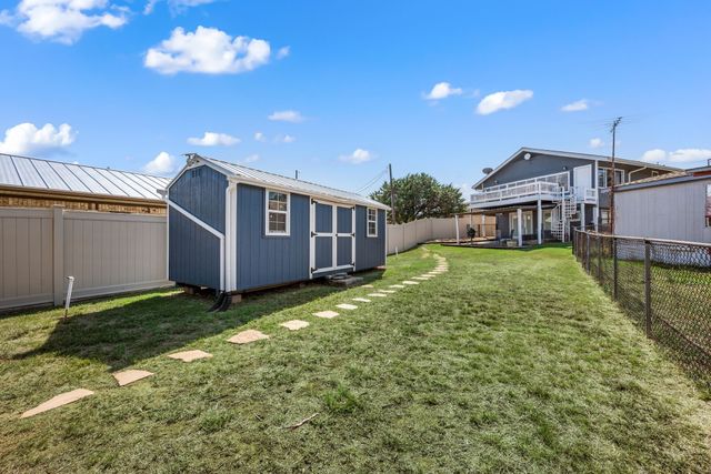 5221 River Ridge Street, Granbury, TX 76048