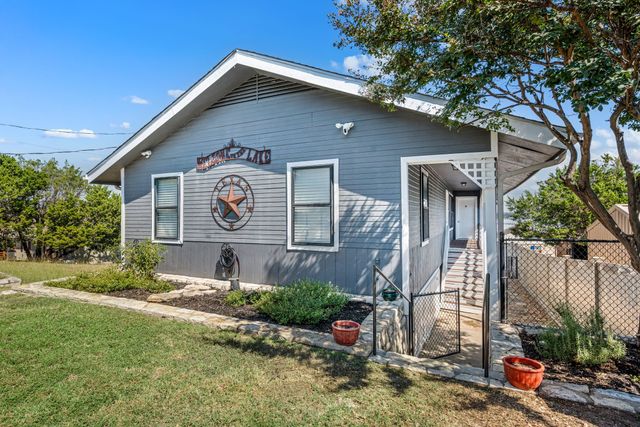 5221 River Ridge Street, Granbury, TX 76048
