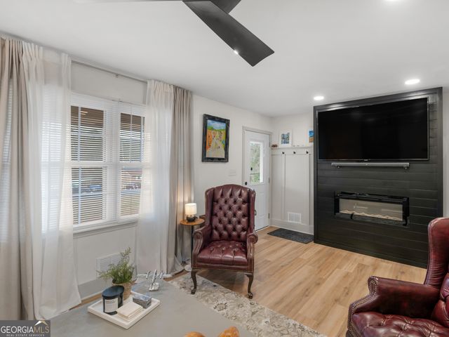 114 Woodcrest Drive, Griffin, GA 30223