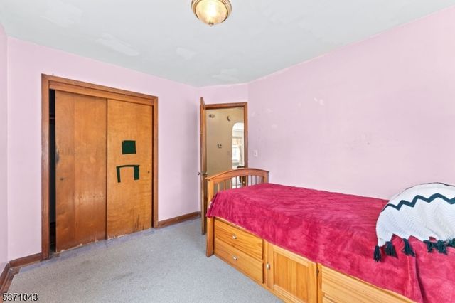 305 W Elm St, Linden City, NJ 07036