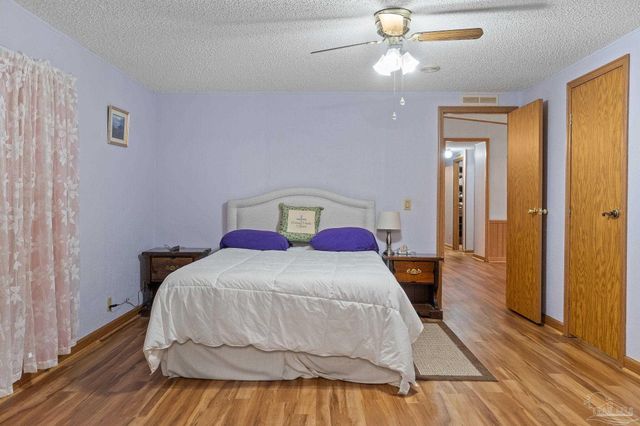 4441 Sleepy Hammock Dr, Milton, FL 32583