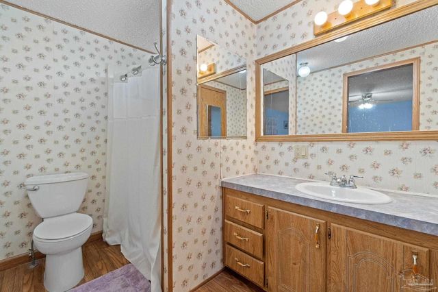 4441 Sleepy Hammock Dr, Milton, FL 32583