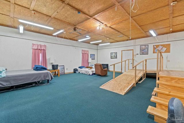 4441 Sleepy Hammock Dr, Milton, FL 32583