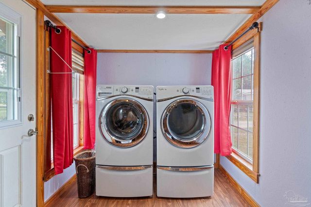 4441 Sleepy Hammock Dr, Milton, FL 32583