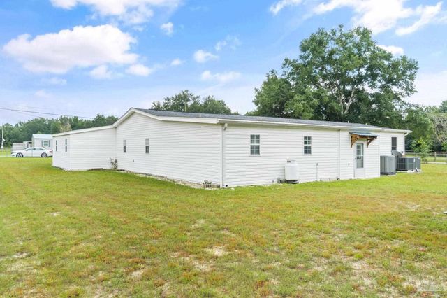 4441 Sleepy Hammock Dr, Milton, FL 32583