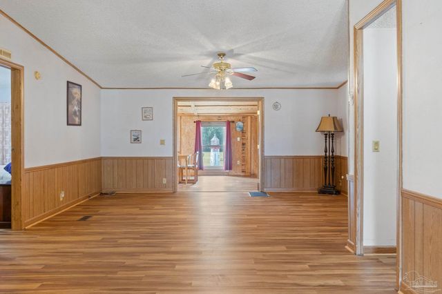 4441 Sleepy Hammock Dr, Milton, FL 32583