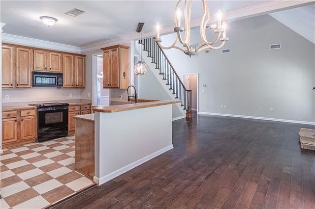 2649 Waters Edge Drive, Gainesville, GA 30504