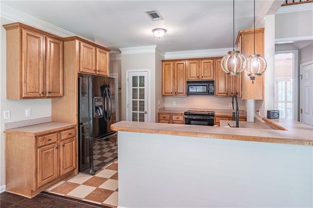 2649 Waters Edge Drive, Gainesville, GA 30504