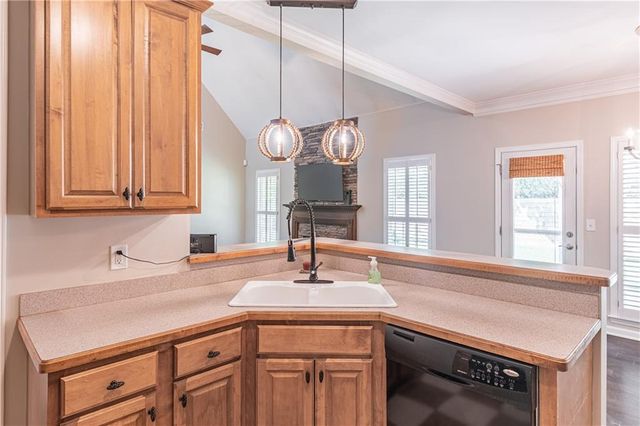 2649 Waters Edge Drive, Gainesville, GA 30504