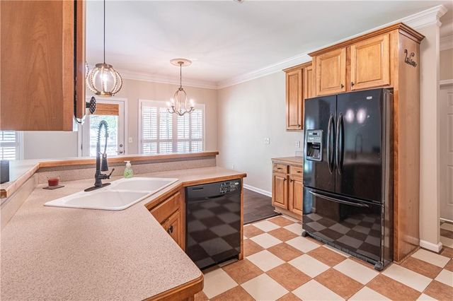 2649 Waters Edge Drive, Gainesville, GA 30504
