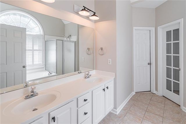 2649 Waters Edge Drive, Gainesville, GA 30504