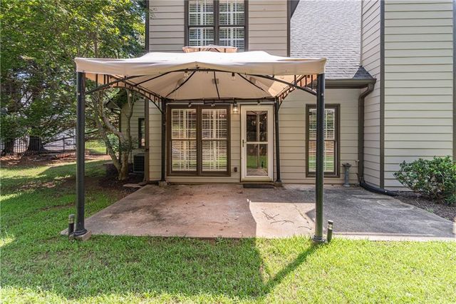 2649 Waters Edge Drive, Gainesville, GA 30504