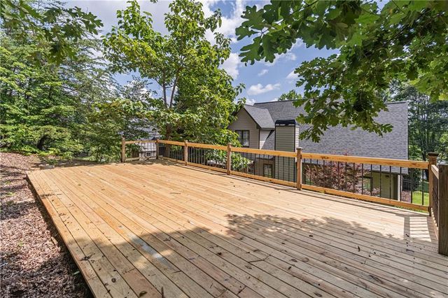 2649 Waters Edge Drive, Gainesville, GA 30504