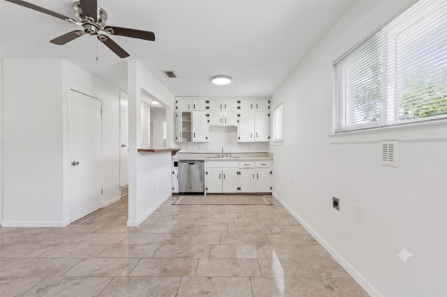 2013 Alan A Dale Road, Arlington, TX 76013