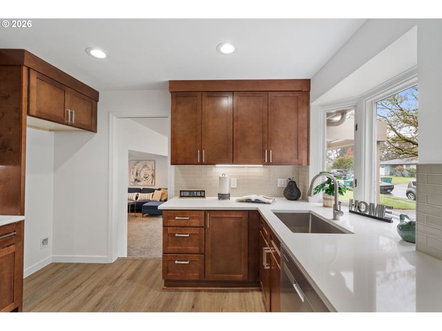 4175 Sw TUALAWAY Ave, Beaverton, OR 97005