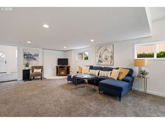 4175 Sw TUALAWAY Ave, Beaverton, OR 97005