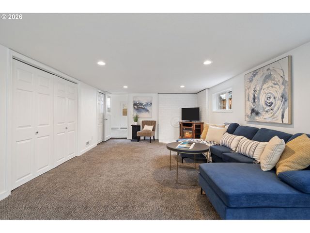 4175 Sw TUALAWAY Ave, Beaverton, OR 97005