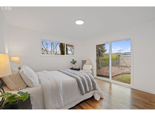 4175 Sw TUALAWAY Ave, Beaverton, OR 97005