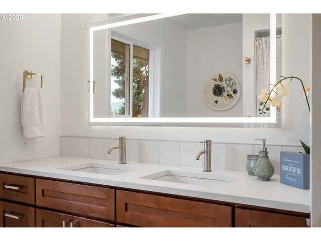 4175 Sw TUALAWAY Ave, Beaverton, OR 97005