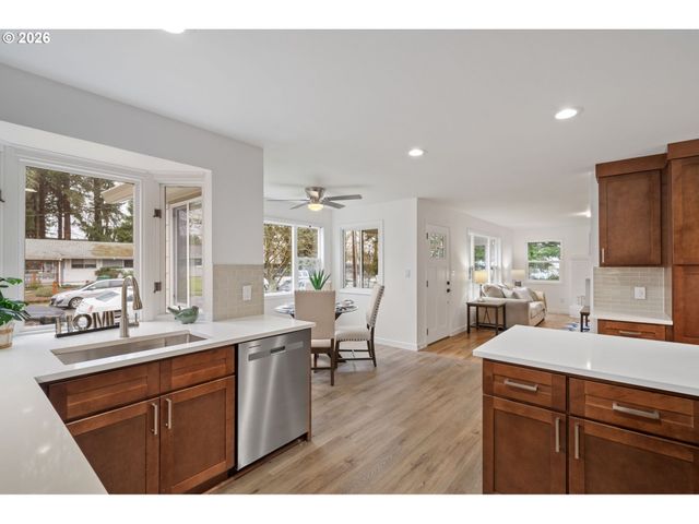 4175 Sw TUALAWAY Ave, Beaverton, OR 97005