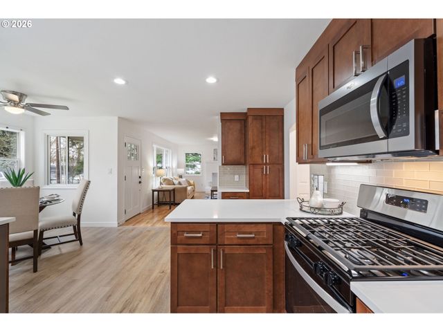 4175 Sw TUALAWAY Ave, Beaverton, OR 97005