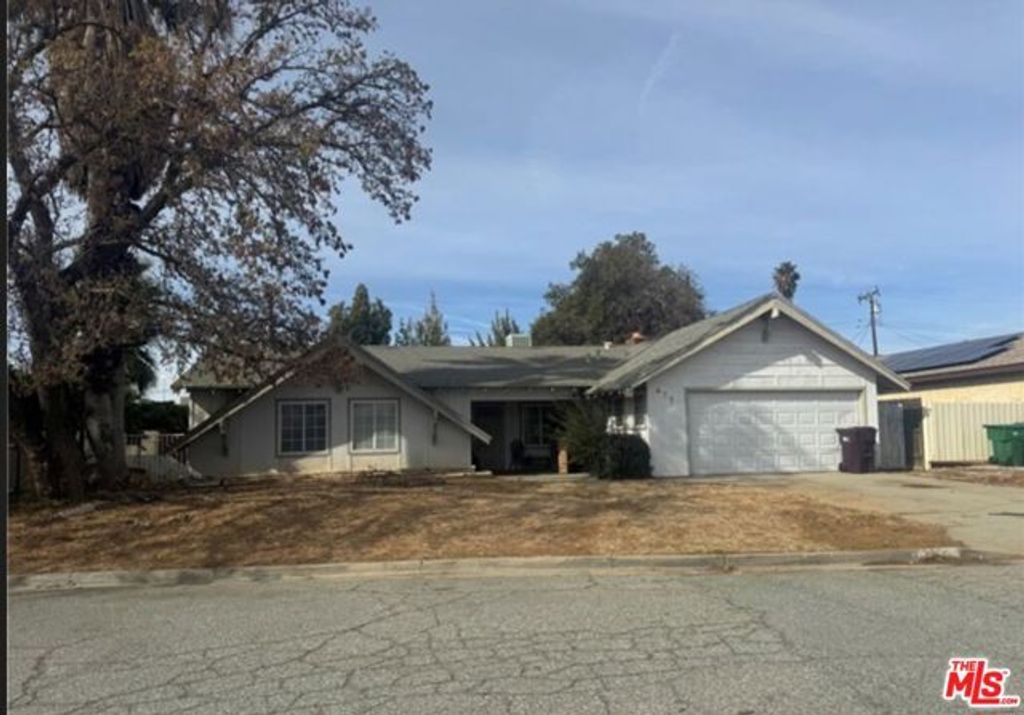 675 Palo Alto Avenue, Beaumont, CA 92223