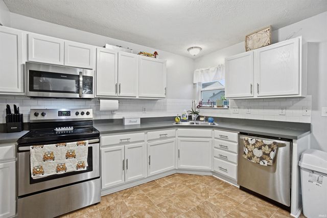 4209 Wildoner Drive, Marion, IN 46953