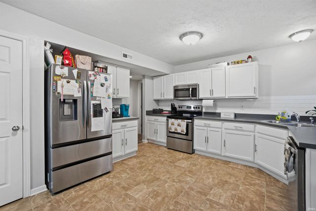 4209 Wildoner Drive, Marion, IN 46953