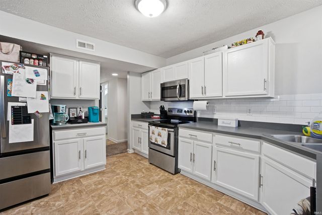 4209 Wildoner Drive, Marion, IN 46953