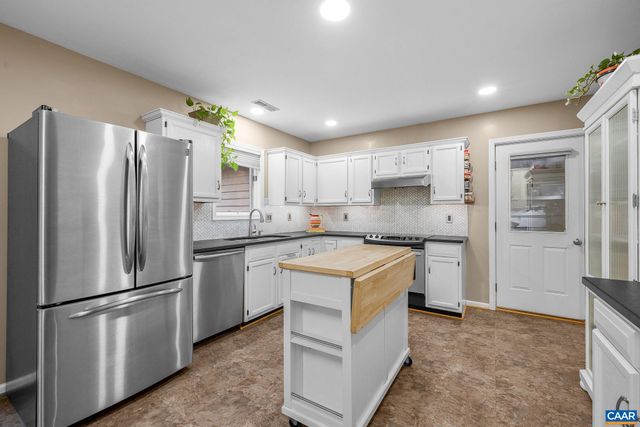 149 MILL CREEK DR, Charlottesville, VA 22902