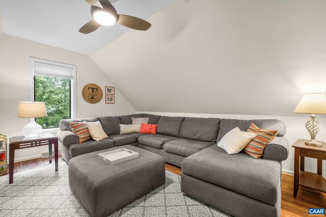 149 MILL CREEK DR, Charlottesville, VA 22902