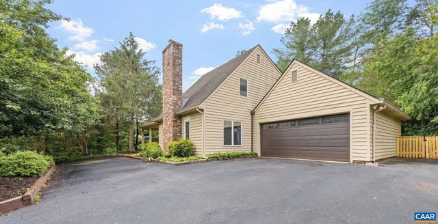 149 MILL CREEK DR, Charlottesville, VA 22902
