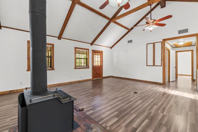 326 Timberline Drive, Onalaska, TX 77360