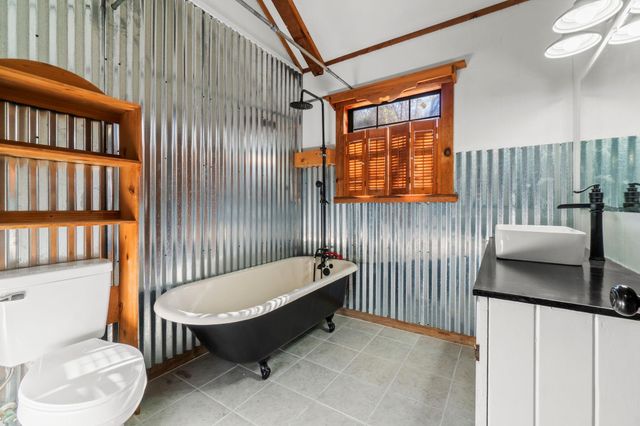 326 Timberline Drive, Onalaska, TX 77360