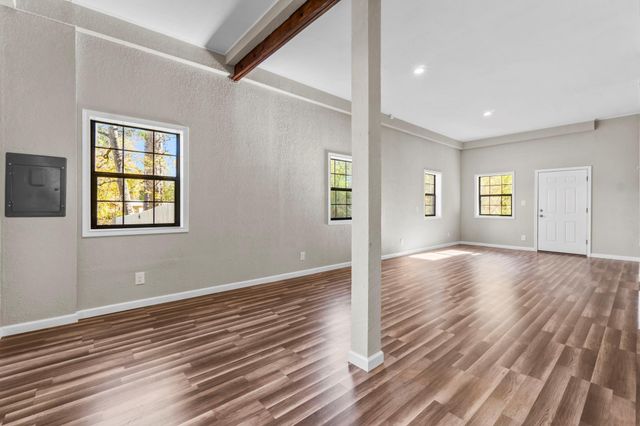 326 Timberline Drive, Onalaska, TX 77360