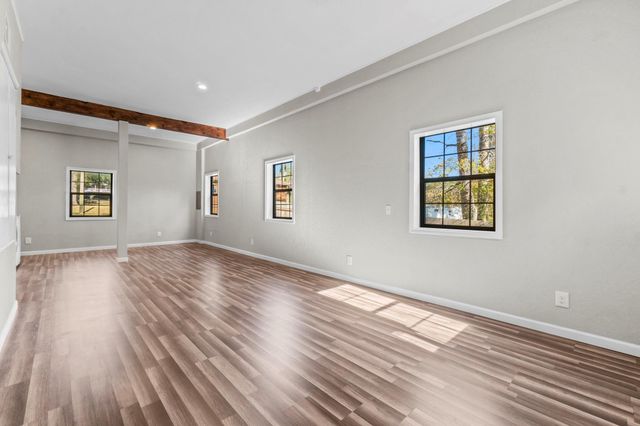 326 Timberline Drive, Onalaska, TX 77360