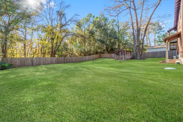 326 Timberline Drive, Onalaska, TX 77360