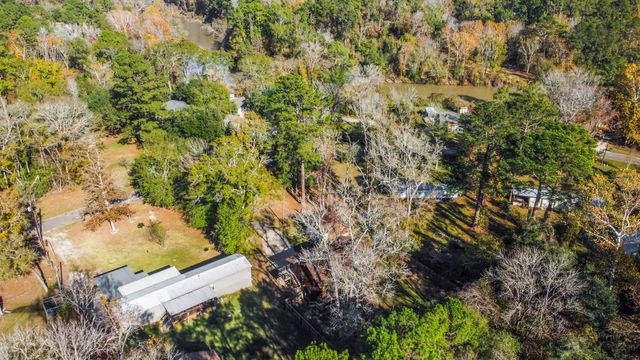 326 Timberline Drive, Onalaska, TX 77360